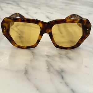 BEC +BRIDGE X pared SUNGLASSES